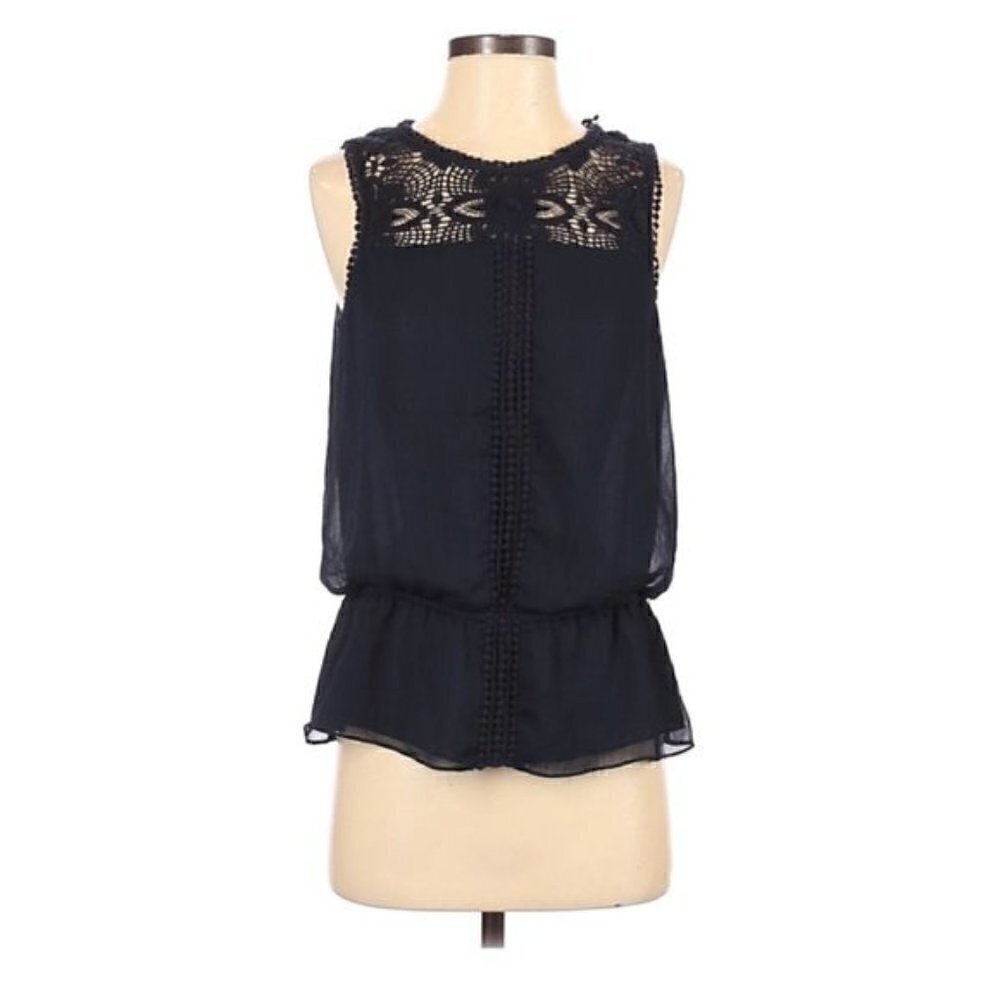 Adrianna Papell Tank Top M Crochet Sleeveless Navy Blue Summer Vacation Dressy